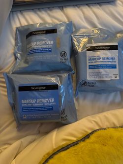 Neutrogena Makeup Remover Cleansing Wipes Bundle