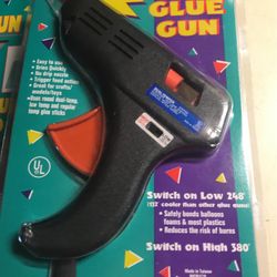 Never Used Glue Gun W Accessaries