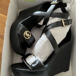 New Micheal kors Wedges Size 11 
