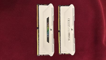 Corsair Vengeance RGB Pro 16GB (2x16GB) DDR4 3600MHz