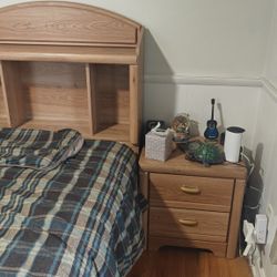 Twin Bedroom Set With Built In Drawers