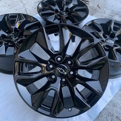 Chevy Silverado Rims 20” OEM Factory Wheels Rines New Gloss Black Powder Coated ( Exchange Available )( Cambio Disponible ) Chevy GMC Trucks SUVs 