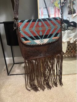 Wester cross body bag