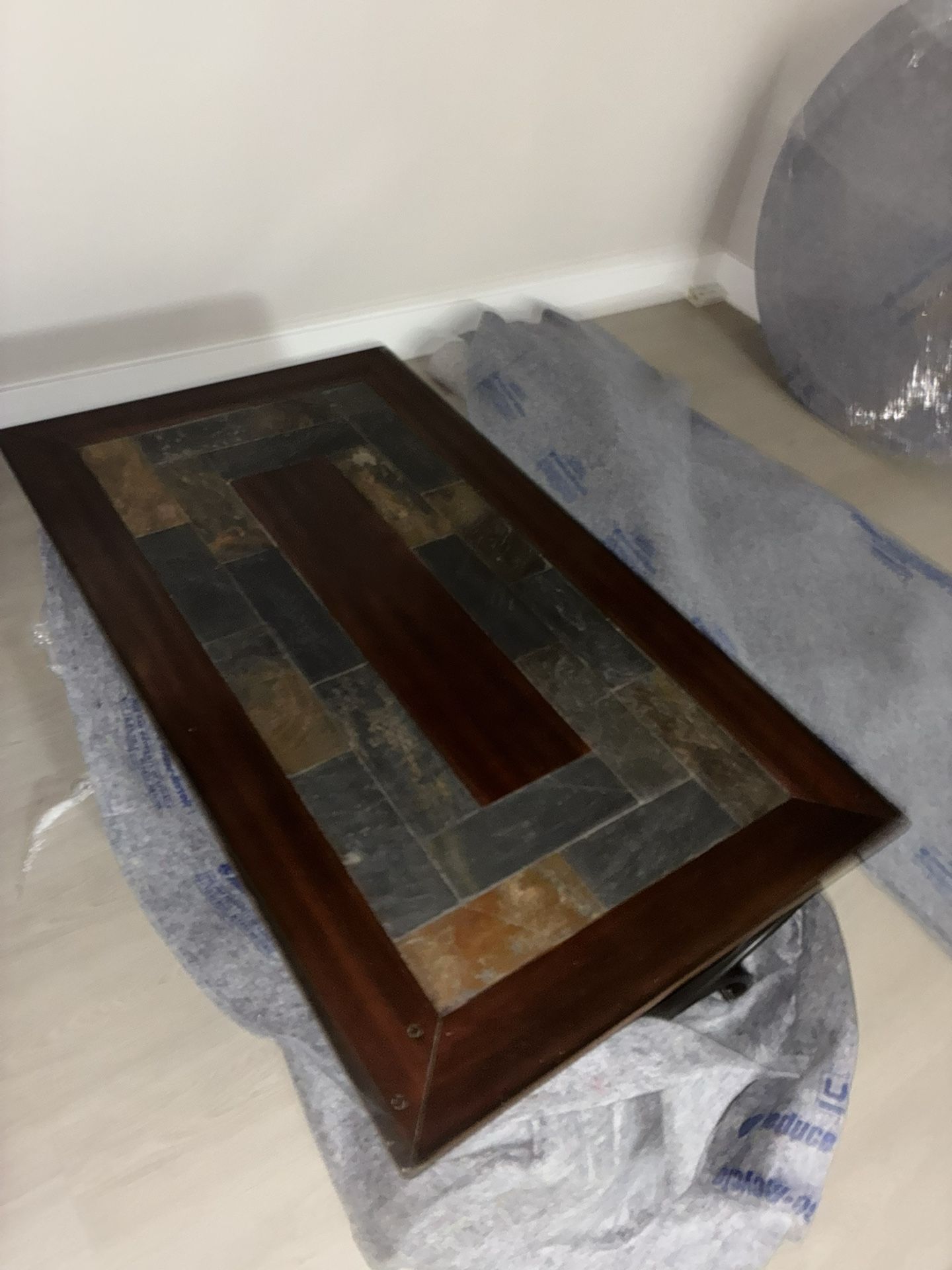 Matching set Coffe Table And Couch Side Table