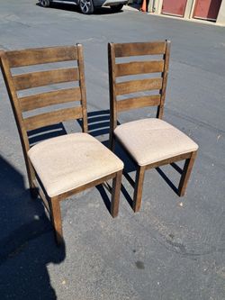 2 Chairs