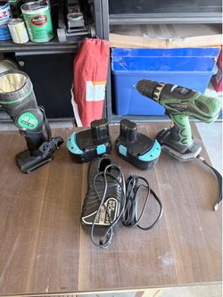 Hitachi drill set