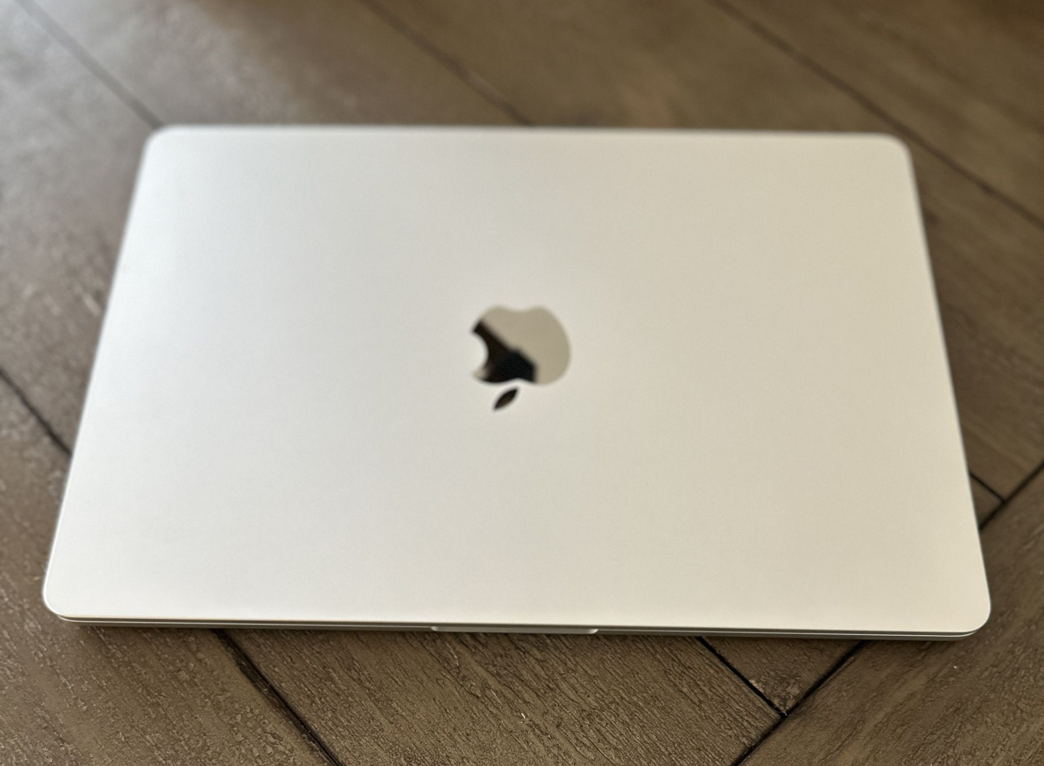MacBook Air M2 With AppleCare +