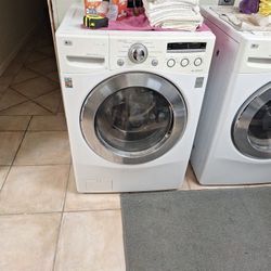 LG Washer And  (GAS) DRYER 