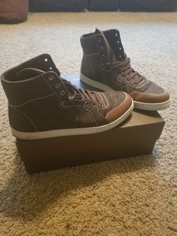 Men Gucci sneakers