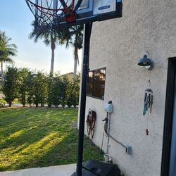 Basketball Hoop 