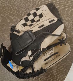 Rawlings Player Preferred PP10P 10-inch youth baseball glove