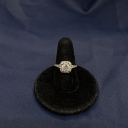 14KWG Halo Diamond Ring 