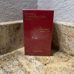 Maison Francis Kurkdjian Baccarat Rogue 540(PRICE IS NEGOTIABLE)