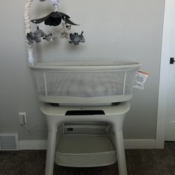 4moms mamaRoo sleep bassinet