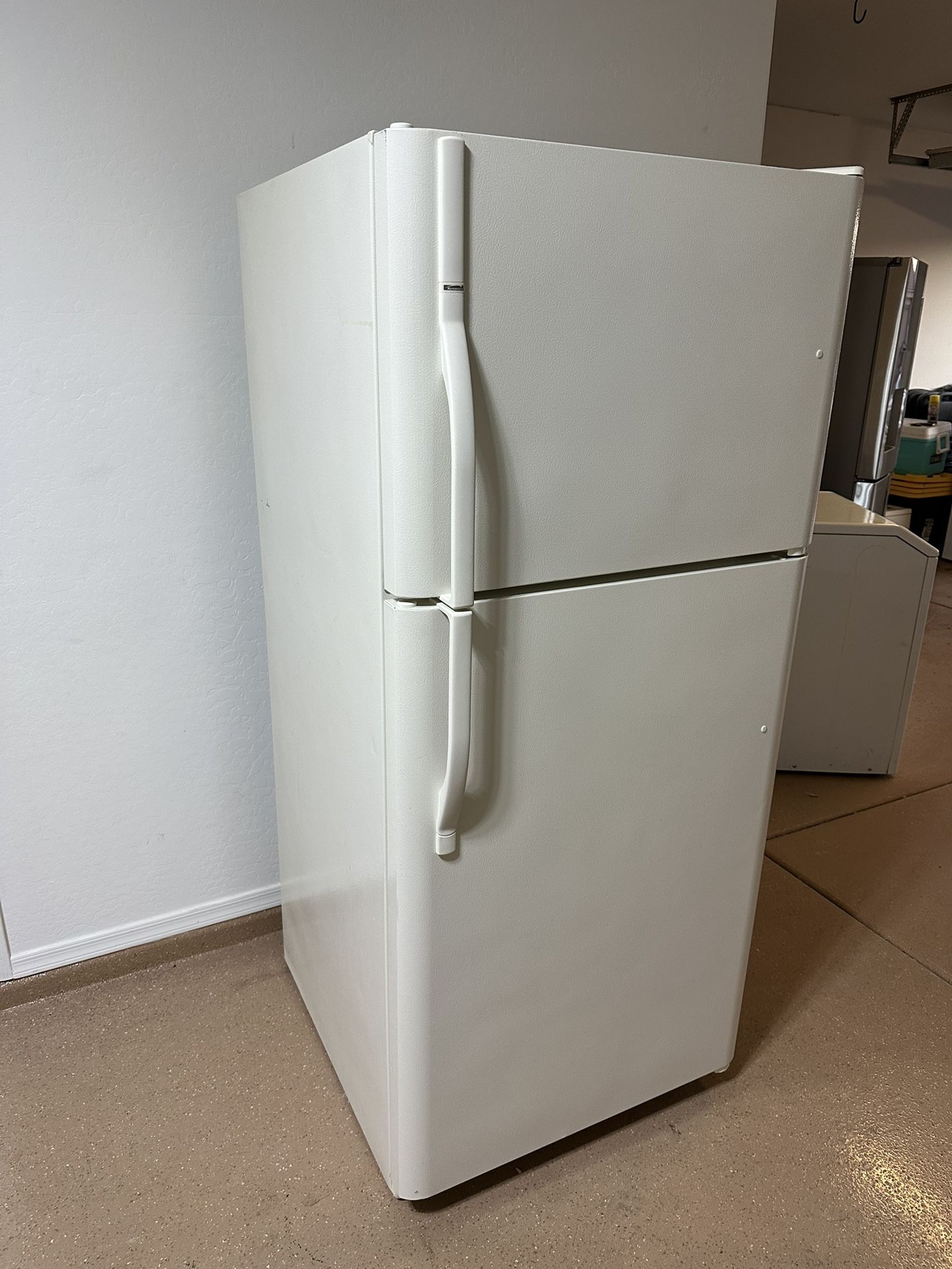 Kenmore Refrigerator (1 Month Warranty)cream Color