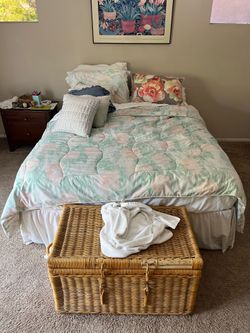 Queen Bed