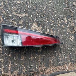 2016/2017/2018 Toyota Prius Left Side Taillights 