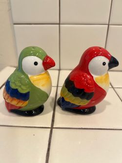 Salt and Pepper shakers parrots