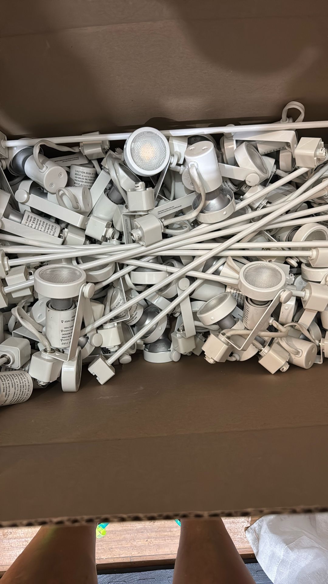 40 Plus Track Light Heads With 10 extensions And Bulbs