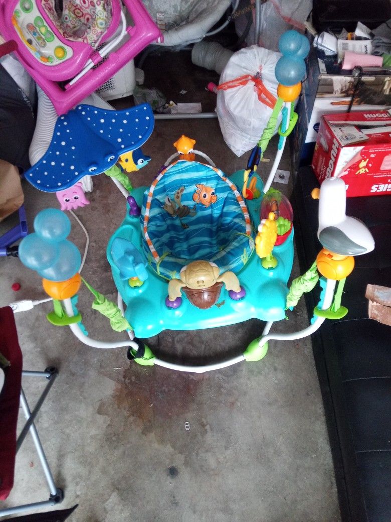 Finding Nemo Baby Bouncer