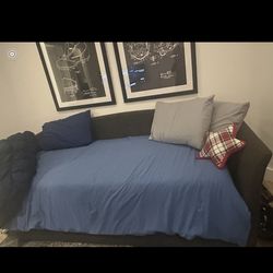 Twin daybed with trundle