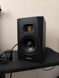 ADAM Audio T5V Studio Monitors (Pair)