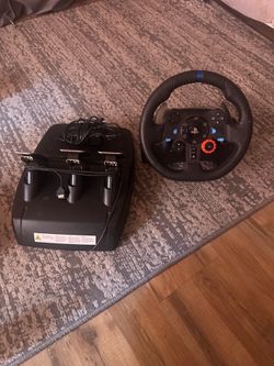 Logitech G29 Driving Force Racing Wheel Controller with Floor Pedals, Paddle Shifters for PS5, PS4, PC, Mac, Black