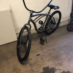 Schwinn beach cruiser