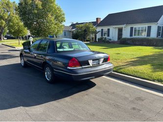2002 Ford crown Victoria