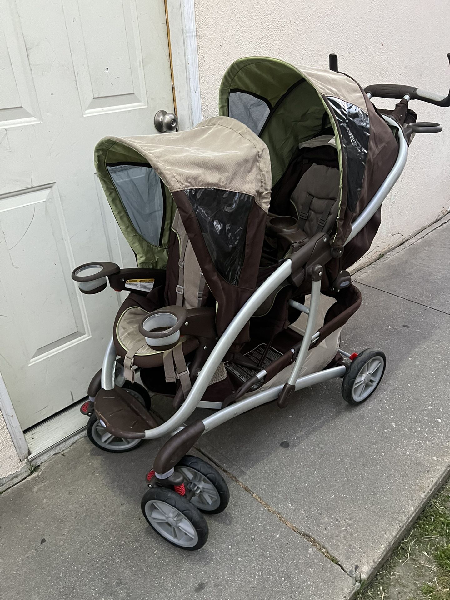 GRACO DOUBLE STROLLER