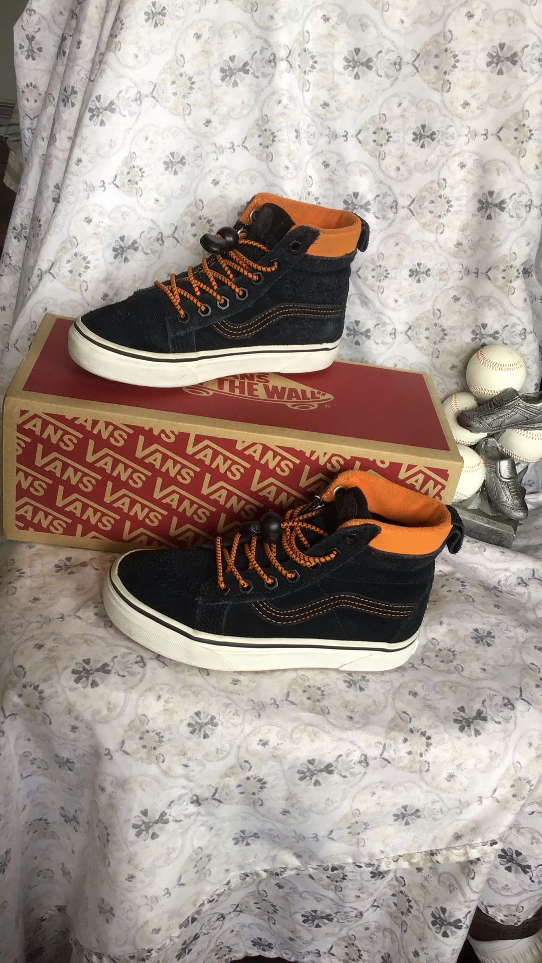 Vans SK8 High Black Leather Youth Size 13.5