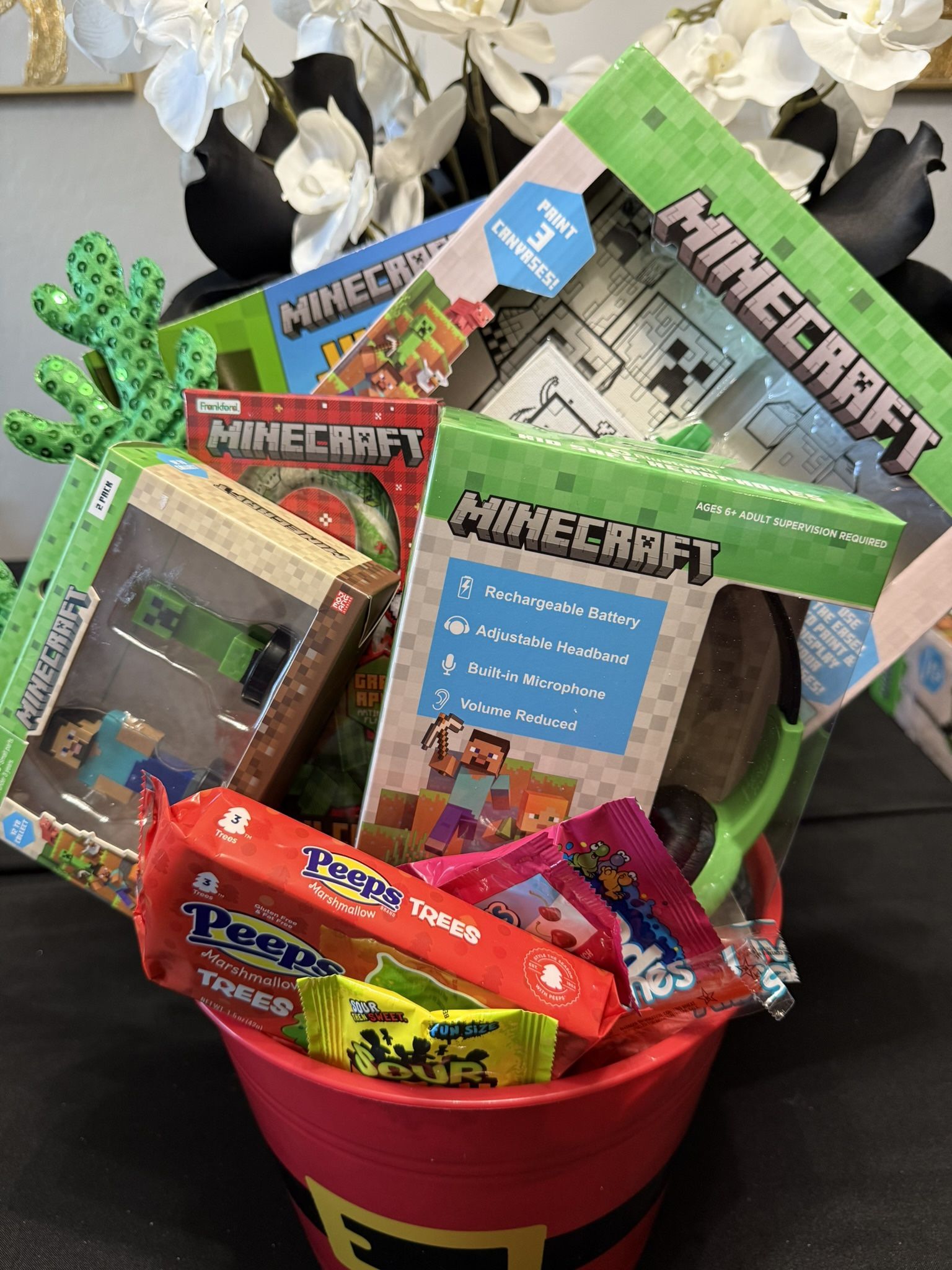 Minecraft Christmas Basket