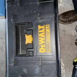 Dewalt Too Box 