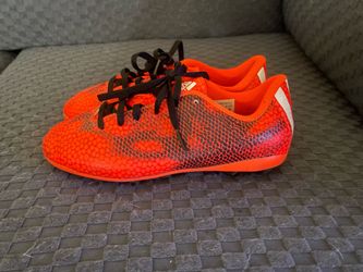 Adidas kids cleats size 2