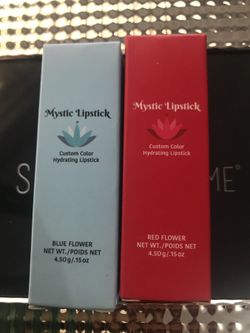 Mystic Lipstick in blue and red flower