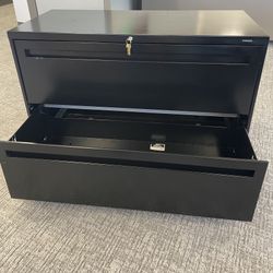 ***HON Filing Cabinets 2 & 3 Drawers***