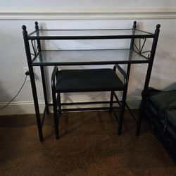 Vanity Desk With Stool 