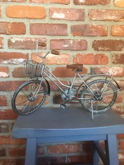 Cruiser metal and wood