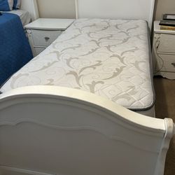 White Twin Size Bed