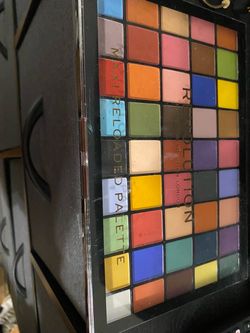 Eye shadow