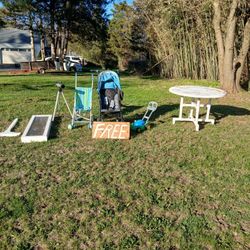 Curb Alert- Free Items