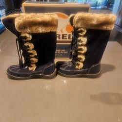 Brand New Womens Waterproof Boots