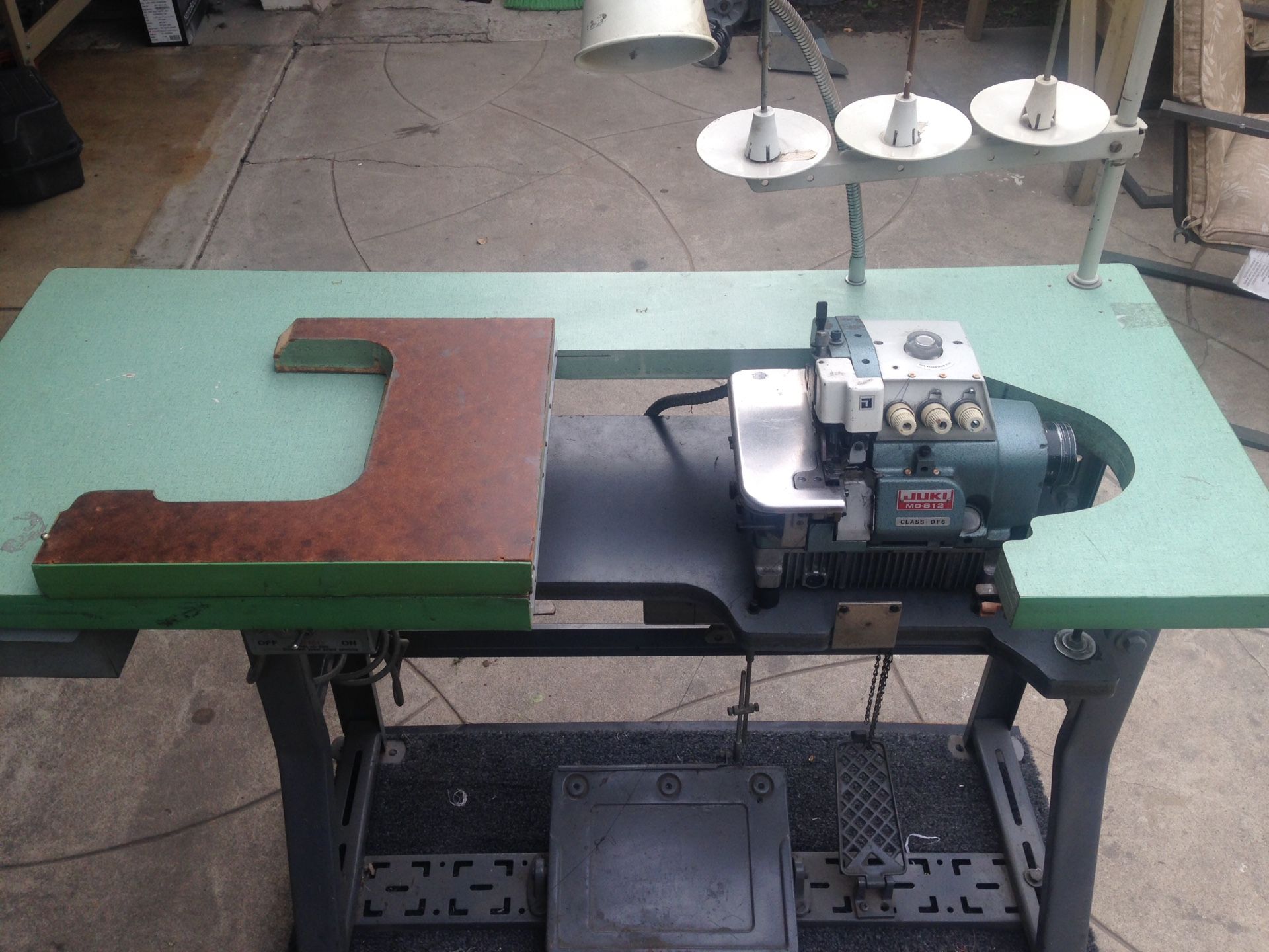 Juki MO-812 Class DF6 Industrial Sewing Machine