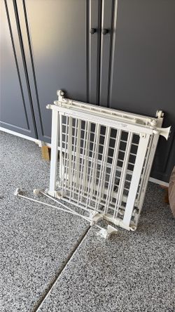 Baby gate