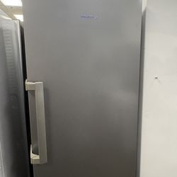 Hisense upright freezer grey | ($0 Down) | No Credit Needed
