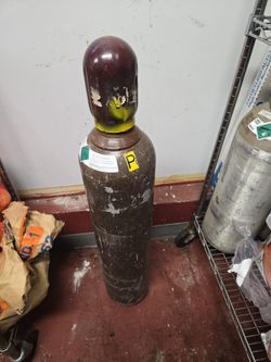 Helium tank