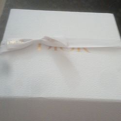 Luv Me Lace Front Wig Straight  Hair 22in Kit Every Thing Need / Dior Face Cleaner  Suntan Lotion And Makeup 