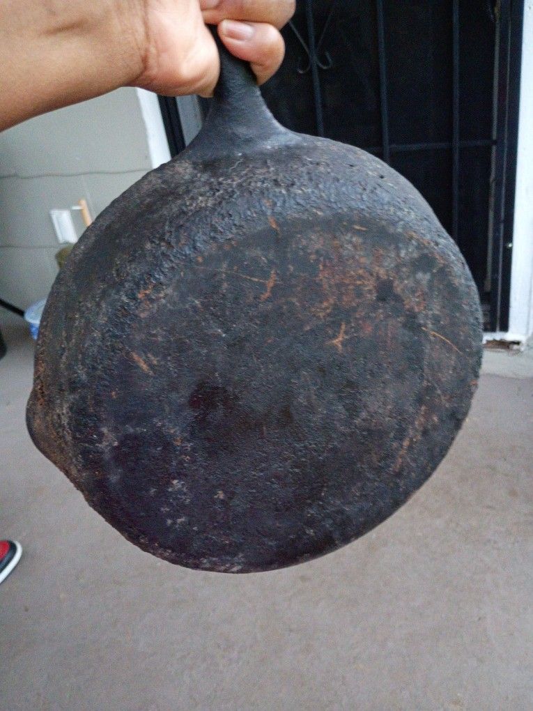 Real Cast Iron Skillet 