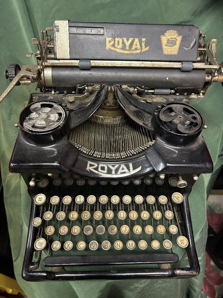 Antique Typewriter