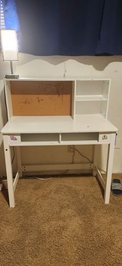 Kids desk